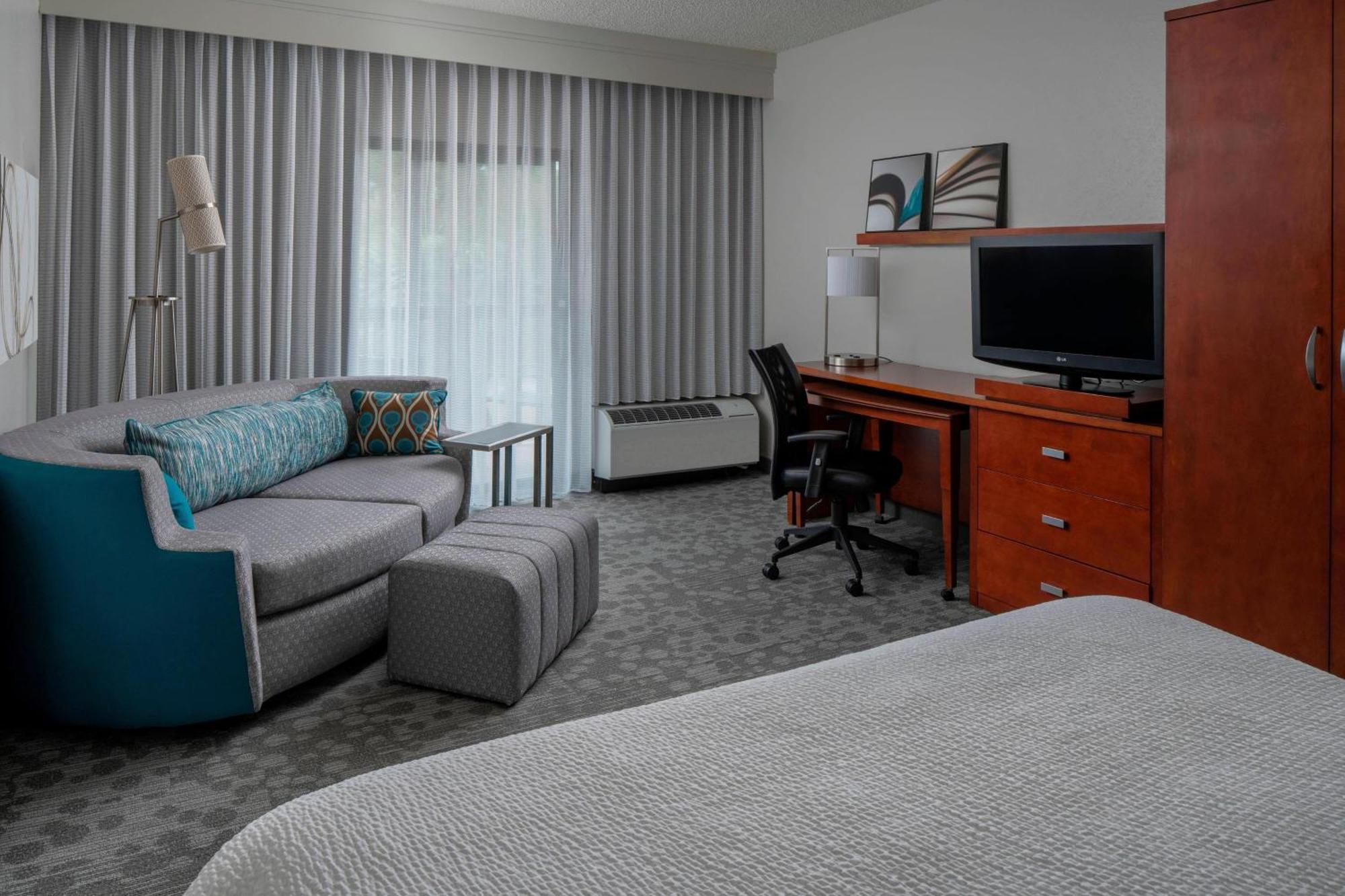 Courtyard By Marriott Jacksonville At The Mayo Clinic Campus/Beaches Extérieur photo