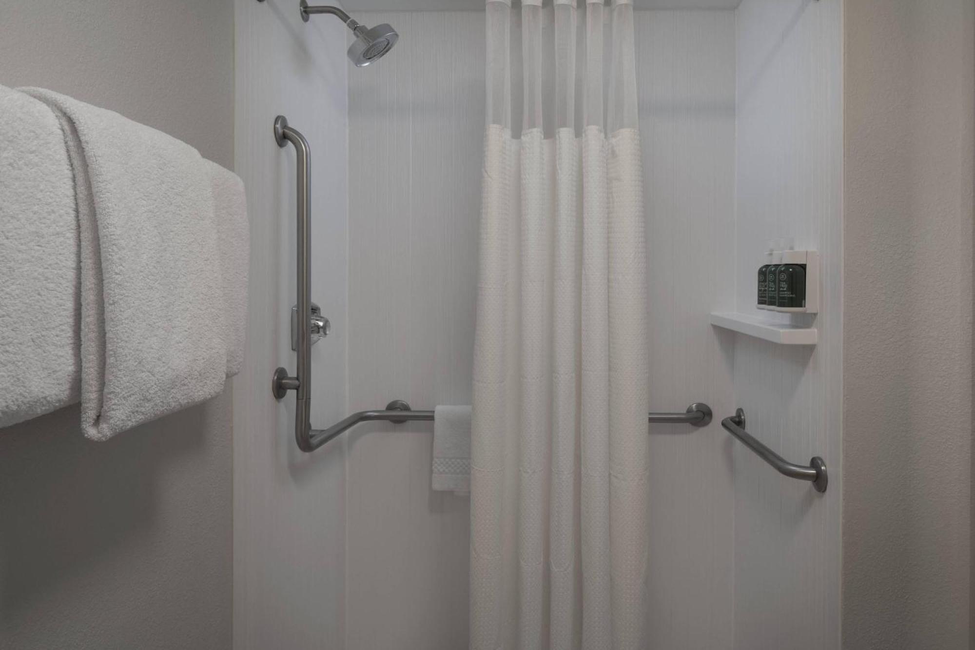 Courtyard By Marriott Jacksonville At The Mayo Clinic Campus/Beaches Extérieur photo