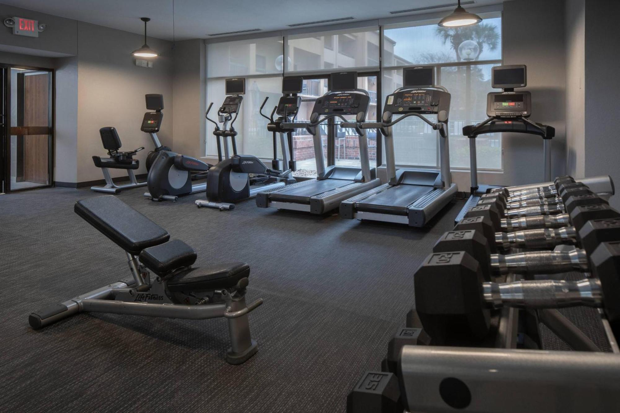 Courtyard By Marriott Jacksonville At The Mayo Clinic Campus/Beaches Extérieur photo