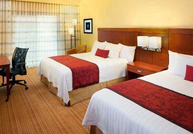 Courtyard By Marriott Jacksonville At The Mayo Clinic Campus/Beaches Extérieur photo