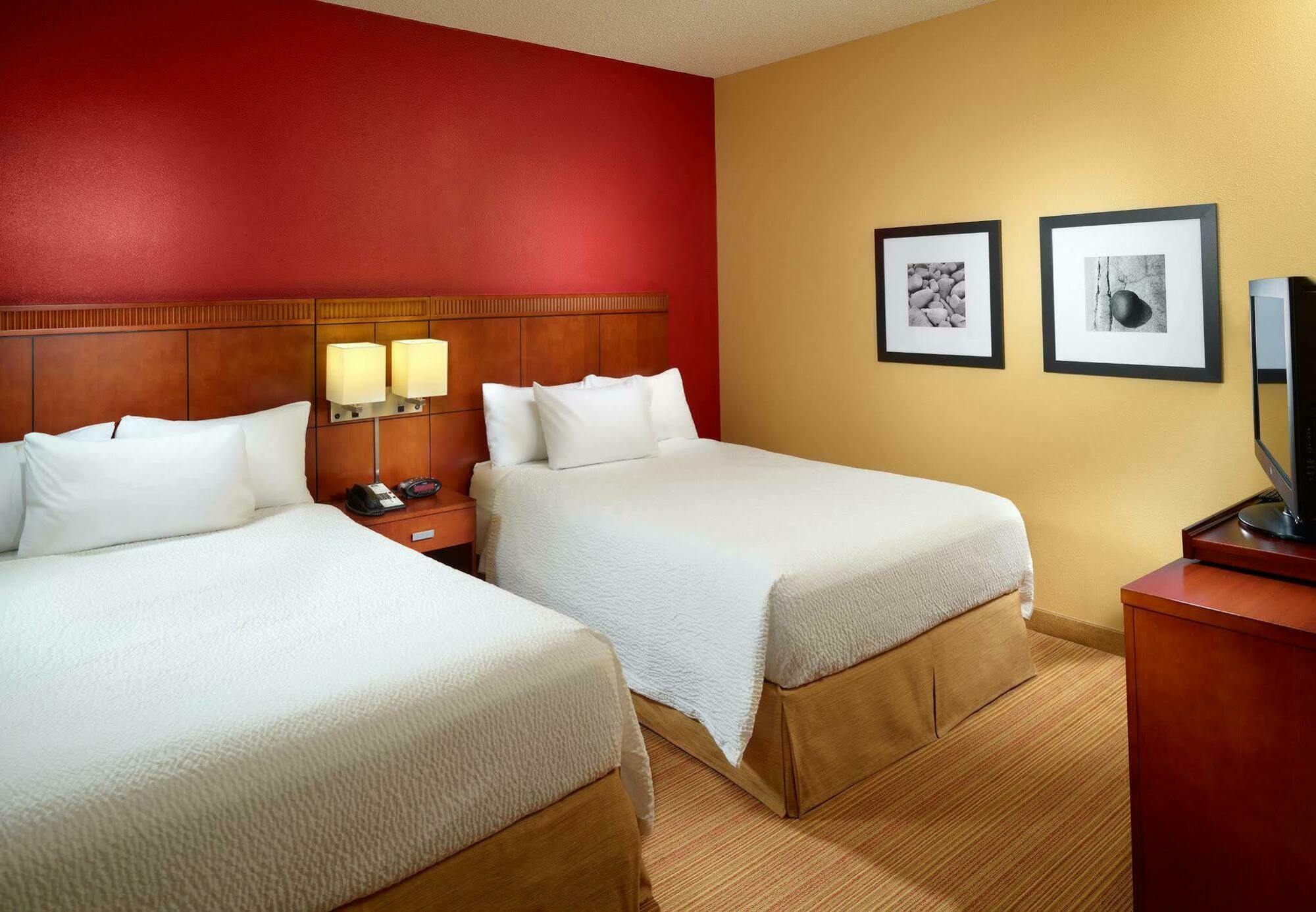 Courtyard By Marriott Jacksonville At The Mayo Clinic Campus/Beaches Extérieur photo